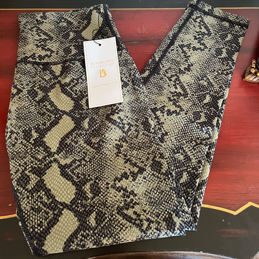 Forrest green snake print buffbunny leggings
